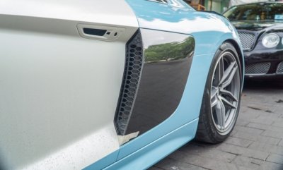 Bắt gặp Audi R8 V10 Plus màu độc của Cường Đô-la dạo phố Sài Gòn a15