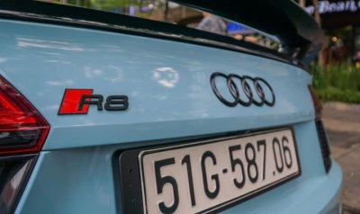 Bắt gặp Audi R8 V10 Plus màu độc của Cường Đô-la dạo phố Sài Gòn a18