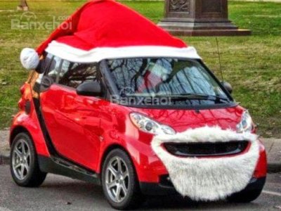 Hướng dẫn trang trí Noel cho xe hơi đẹp và lạ mắt trên mọi cung đường