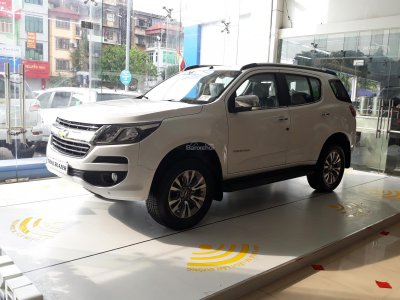 Bảng giá xe SUV 7 chỗ mới nhất 2019 2