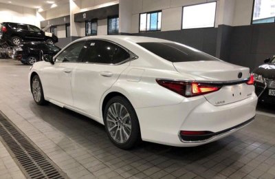 Lexus ES 250 2019 "chốt" giá tại Việt Nam, xuất hiện tại đại lý từ tháng 1/2019 a6