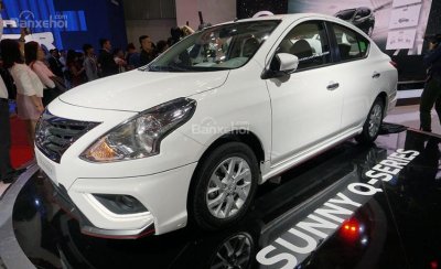 Nissan Sunny giá 287 triệu đồng có phiên bản mới