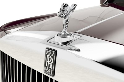 Khám phá 10 logo trên mui xe ấn tượng nhất toàn cầu - Rolls-Royce Spirit of Ecstasy 1.