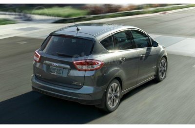 Ford C-Max Hybrid 2018 đuôi xe