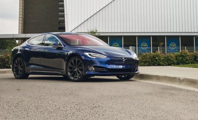 Đầu xe Tesla Model S