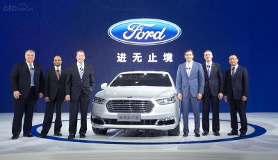 Doanh số xe Ford giảm 37% trong năm 2018