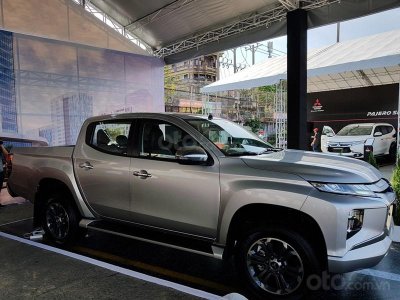 Cận cảnh Mitsubishi Triton 2019 tại sự kiện ra mắt ở TPHCM 4 Mitsubishi Triton 2019 tại sự kiện ra mắt ở TPHCM 4