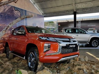 Giá xe Mitsubishi Triton tháng 2/2019 Giá xe Mitsubishi Triton tháng 2/2019.