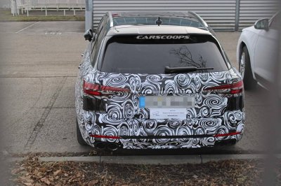 Đuôi xe Audi S4 Avant 2020