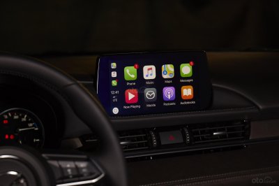 Cabin xe ô tô với Apple Carplay