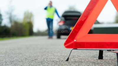 Biển báo phản quang Biển báo phản quang trên xe
