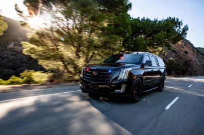 Cadillac Escalade AddArmor Edition đầu xe 2