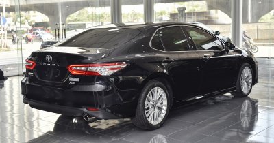 Có 2,5 tỷ đồng không mua Toyota Camry 2019 mà chọn được những xe sang nào? a4