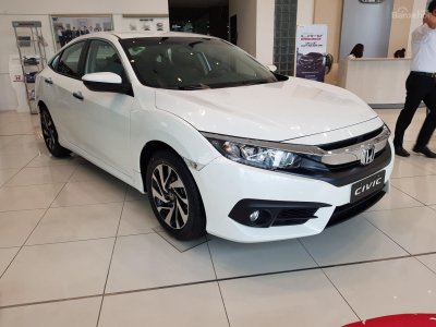 Sắp ra mắt bản nâng cấp, Honda Civic giảm giá tại đại lý a3