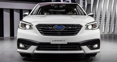 Subaru Legacy 2020 có đầu xe tút lại