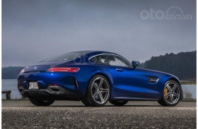 Mercedes-AMG GT 2018 Mercedes-AMG GT 2018 màu xanh