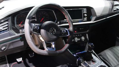 Volkswagen Jetta GLI 2019 sở hữu lối trang trí đẹp mắt