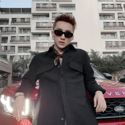 Ngắm "Sếp" Tùng chất lừ cực ngầu bên Range Rover Evoque đỏ nổi bật Ngắm "Sếp" Tùng chất lừ cực ngầu bên Range Rover Evoque đỏ nổi bật.