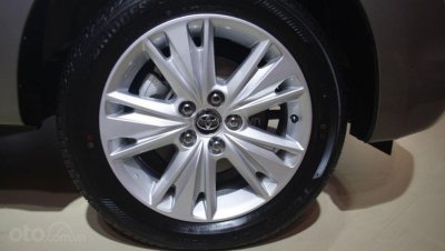 Toyota Innova Crysta G Plus - ảnh 6 Toyota Innova Crysta G Plus