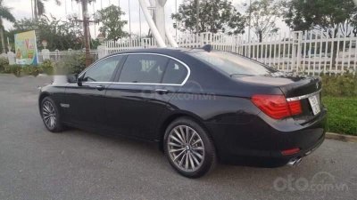 BMW 7 Series màu đen đã qua sử dụng BMW 7 Series màu đen đã qua sử dụng...