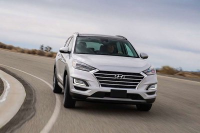 Hyundai Tucson nâng cấp tại Việt Nam tăng giá 5% lên mức bao nhiêu? a2