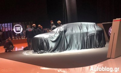 Alfa Romeo Tonale trùm kín tại triển lãm Geneva 2019. Ảnh Alfa Romeo Tonale trùm kín tại triển lãm Geneva 2019...