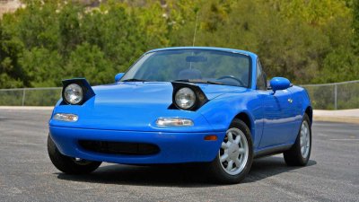 Mazda MX-5 NA thế hệ đầu tiên của dòng xe thể thao bán chạy nhất thế giới Mazda MX-5 NA