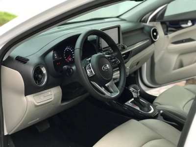 Kia Cerato 2019 cũ được rao bán cao hơn giá niêm yết xe mới tại Việt Nam 3 Kia Cerato 2019 cũ được rao bán cao hơn giá niêm yết xe mới tại Việt Nam a3