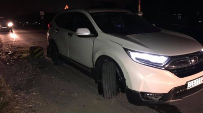 Honda CR-V 7 chỗ trong vụ tai nạn mới nhất ngày 15/11/2018 Honda CR-V 7 chỗ trong vụ tai nạn mới nhất ngày 15/11/2018 a1