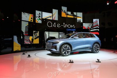 Audi Q4 e-tron chính thức "lên sóng" tại Geneva 2019 7 Audi Q4 e-tron chính thức "lên sóng" tại Geneva 20197aa