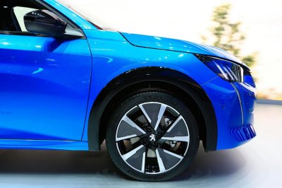 Peugeot 208 2019 chính thức ra mắt toàn cầu, đẹp hơn cả mong đợi 9 Peugeot 208 2019 chính thức ra mắt toàn cầu, đẹp hơn cả mong đợi9aa
