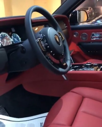 Hình ảnh bên trong Rolls-Royce Cullinan mới của Nicki Minaj Hình ảnh bên trong Rolls-Royce Cullinan mới