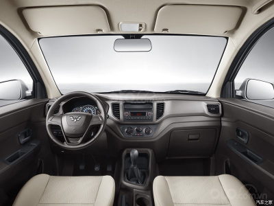 Wuling Hongguang V giá rẻ, chỉ từ 150 triệu VNĐ Wuling Hongguang V giá rẻ, chỉ từ 150 triệu VNĐ