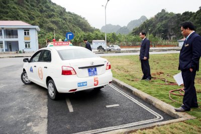 Yêu cầu thắt chặt việc giám sát thi bằng lái xe và cấp phép Yêu cầu thắt chặt việc giám sát thi bằng lái xe