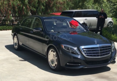 Mercedes MayBach của Kylie Jenner Mercedes MayBach của Kylie Jenner...