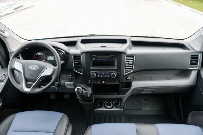 Hyundai Solati giảm giá 30 triệu đồng trong tháng 3/2019 tại Việt Nam a3