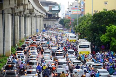 Ô tô mới chính là một trong những lí do đầu tiên của vấn nạn tắc đường 