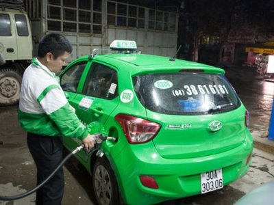 Lưu tâm những mánh khoé gian lận của nhân viên bán xăng 5 Lưu tâm những mánh khoé gian lận của nhân viên bán xăng5aa