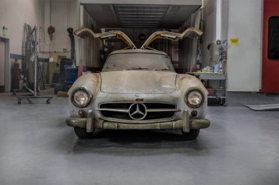 Mercedes-Benz "đồng nát" từ thời 1954 đáng giá 100 tỷ đồng! 1 Mercedes-Benz "đồng nát" từ thời 1954 đáng giá 100 tỷ đồng!