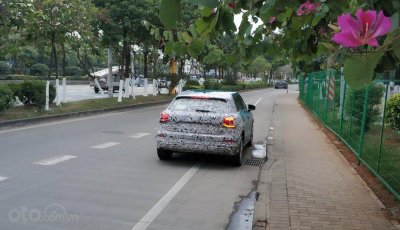 Audi Q2L E-Tron bản Trung Quốc - ảnh 3 Audi Q2L E-Tron - đuôi xe 2