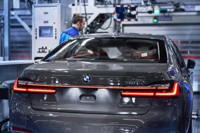 BMW 7 Series 2020 sản xuất hàng loạt, sắp sửa đến tay khách hàng a10 BMW 7 Series 2020 sản xuất hàng loạt, sắp sửa đến tay khách hàng a10.