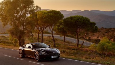Aston Martin chính thức phân phối sản phẩm tại Việt Nam a2 Aston Martin DB11 V8 về Việt Nam a1