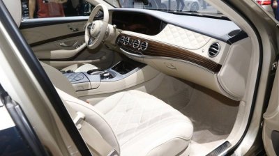 Nội thất của Mercedes-Maybach S-Class 2019 có nhiều vật liệu cao cấp Nội thất của Mercedes-Maybach S-Class 2019