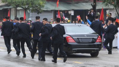 Nhà lãnh đạo Triều Tiên sử dụng xe sang không biển số trong cuộc gặp với Mỹ ở Singapore và Việt Nam Nhà lãnh đạo Triều Tiên sử dụng xe sang không biển số