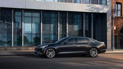 Cadillac CT6-V Sedan tăng giá thêm 93 triệu đồng, tiếp tục đẩy mạnh sản xuất - ảnh 1 Cadillac CT6-V Sedan thân xe