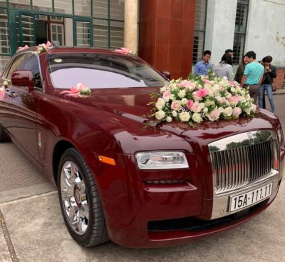 Đám cưới khủng tại Hà Nội với sự xuất hiện của Rolls-Royce Ghost biển ngũ quý 1 Rolls-Royce Ghost biển ngũ quý 1