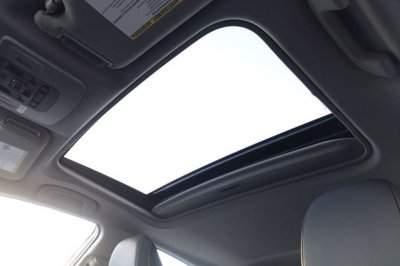 Chưa ra mắt, Toyota Camry 2019 đã lộ nhiều nâng cấp mới tại Việt Nam 3 Chưa ra mắt, Toyota Camry 2019 đã lộ nhiều nâng cấp mới tại Việt Nam a3