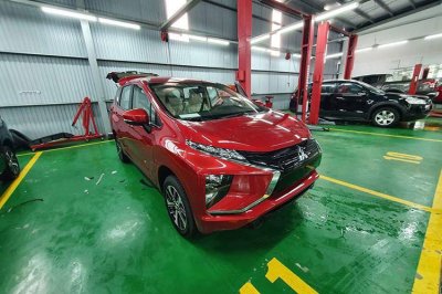 Mitsubishi Xpander có thêm bản màu đỏ về Việt Nam a2 Mitsubishi Xpander có thêm bản màu đỏ về Việt Nam a2.