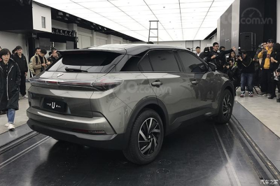 Hozon Auto U với đuôi xe bắt mắt Hozon Auto U với đuôi xe bắt mắt