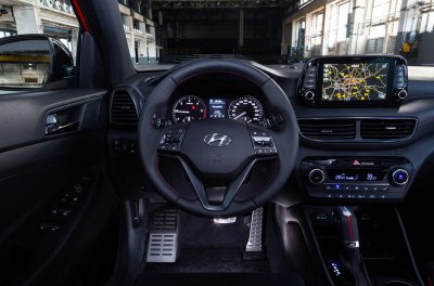 Hyundai Tucson củng cố đội hình với phiên bản thể thao a2 Hyundai Tucson củng cố đội hình với phiên bản thể thao a2.